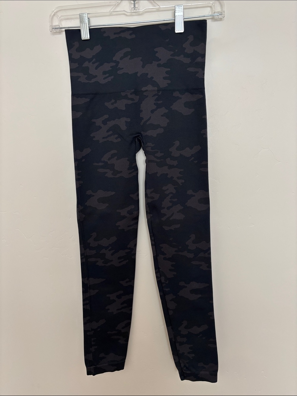 SPANX Camo Leggings - Black & Gray